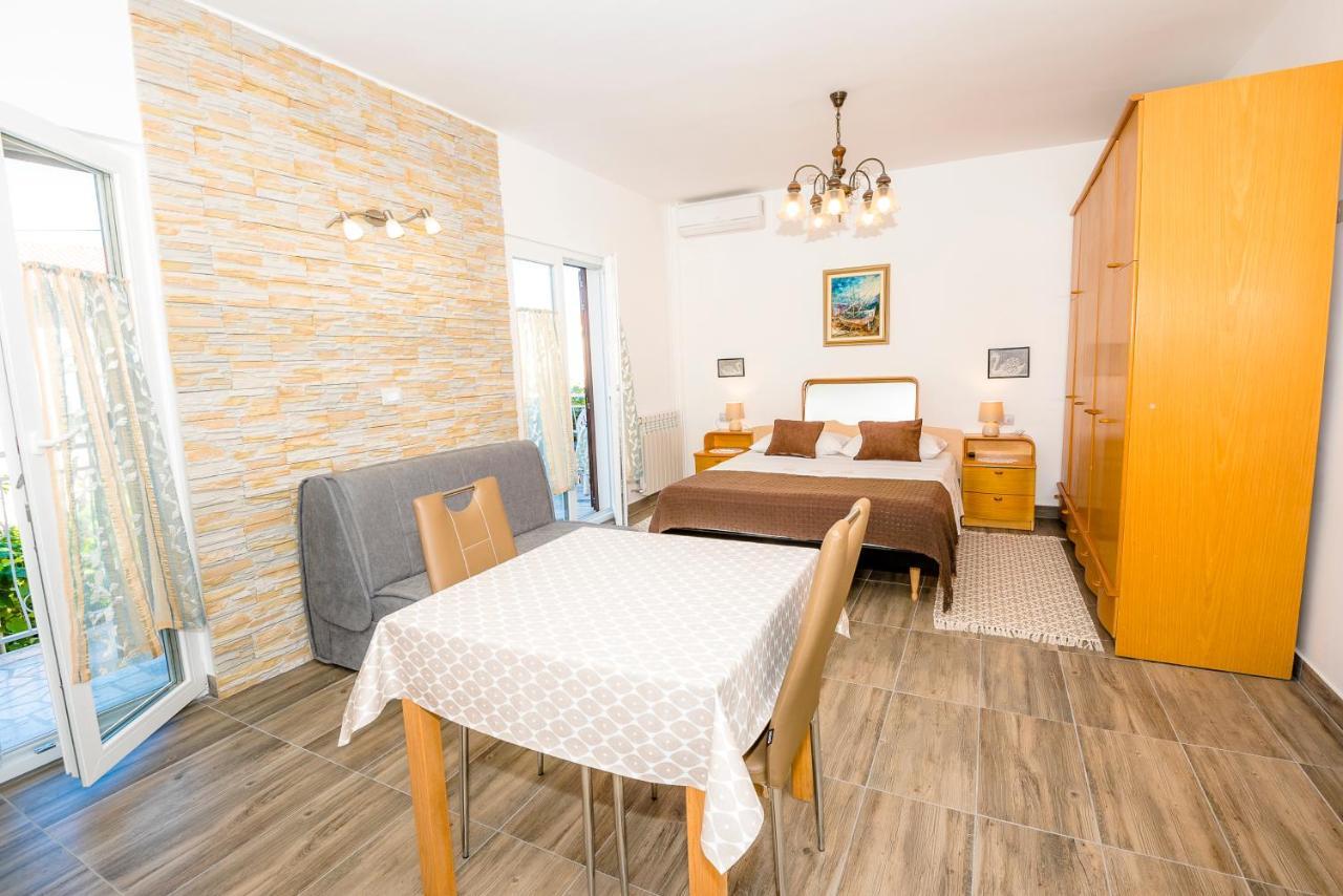 רוביני Guest House Ab Adria Home מראה חיצוני תמונה