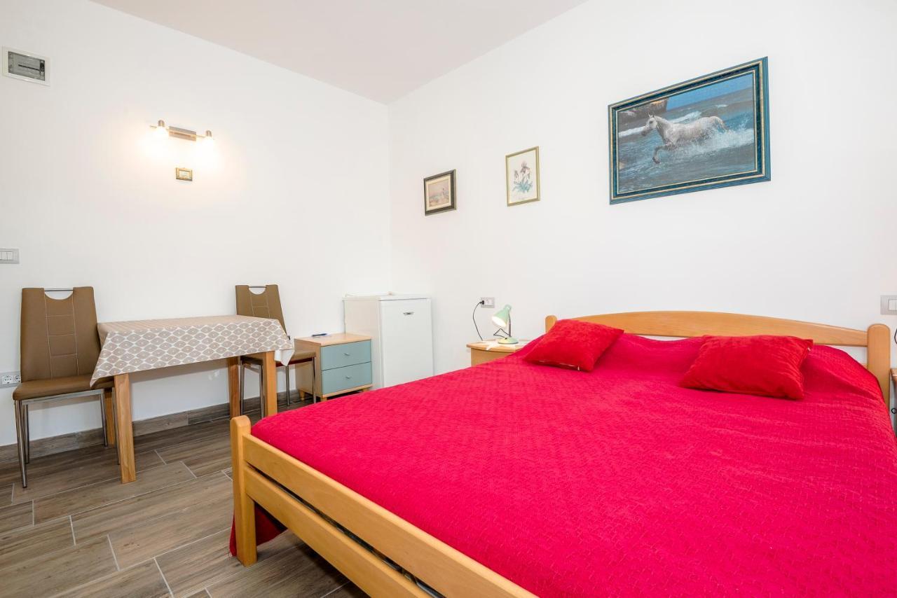 רוביני Guest House Ab Adria Home מראה חיצוני תמונה