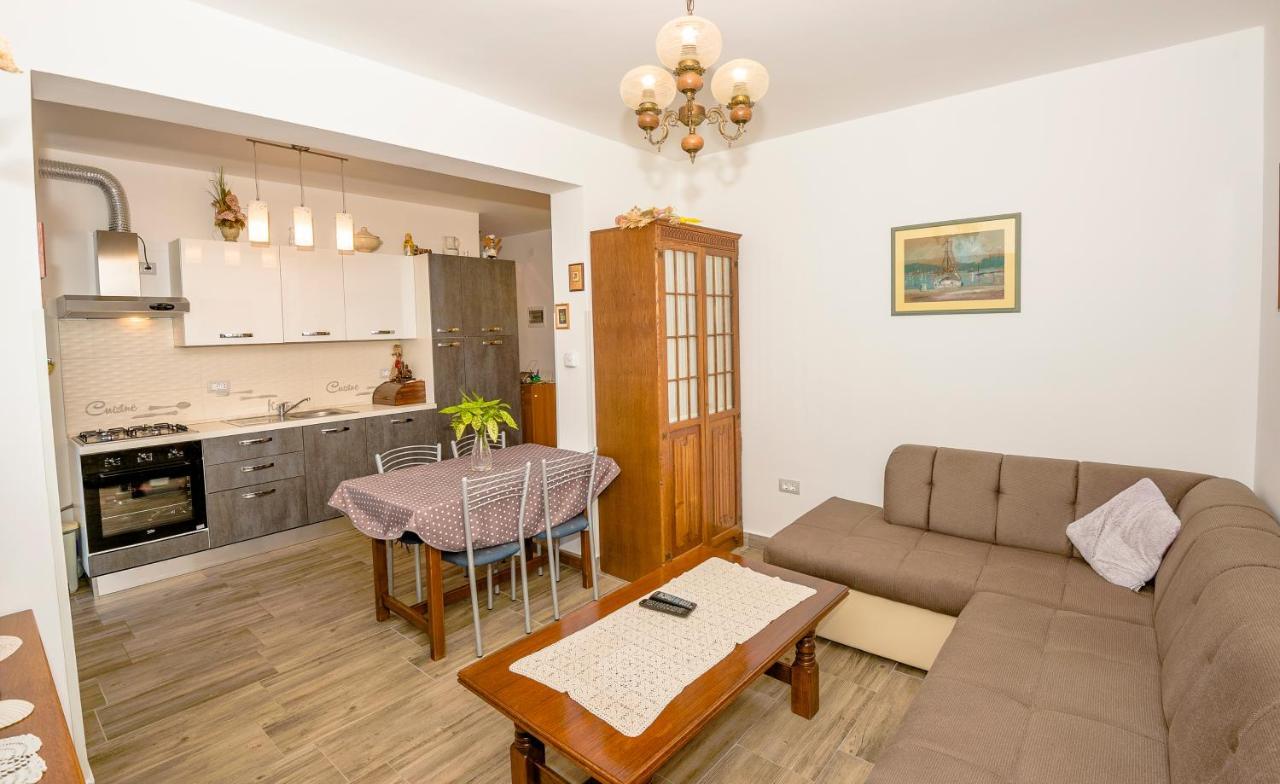 רוביני Guest House Ab Adria Home מראה חיצוני תמונה